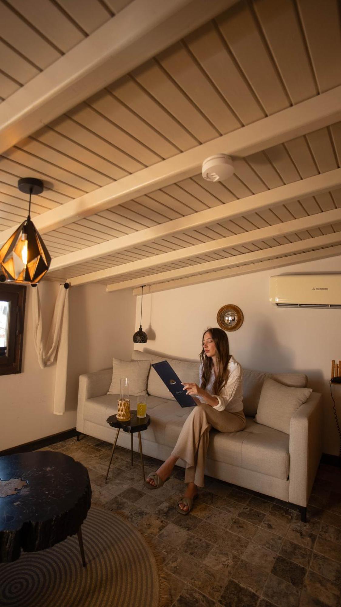 Parna Hotel Cunda Kamer foto