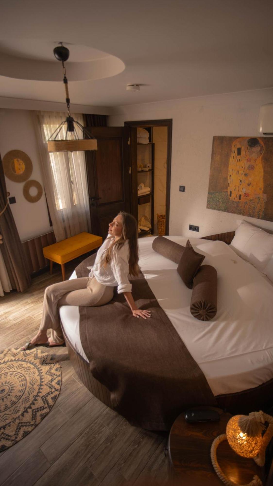 Parna Hotel Cunda Buitenkant foto